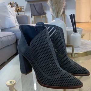 Vince camuto booties